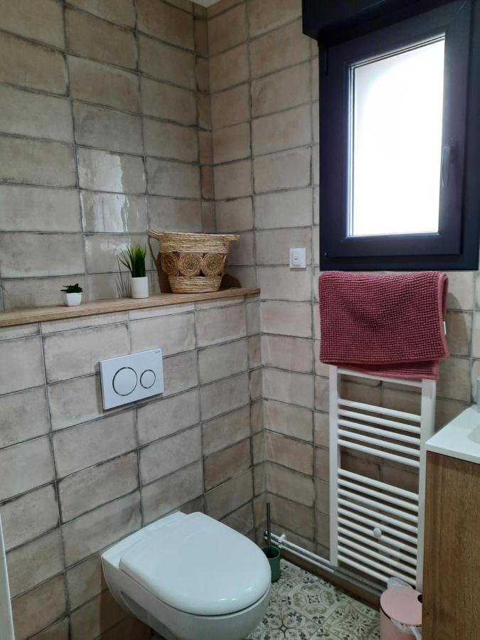 Chalet A L'Oree Du Bois Avec Parking Tournavaux Ngoại thất bức ảnh